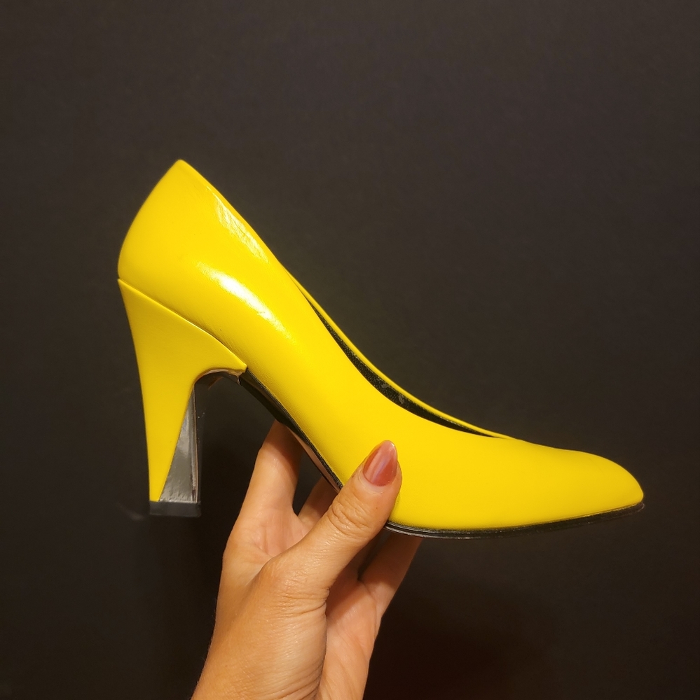 Charles Jourdan Paris | VINTAGE Yellow Heels (size 6) | Kay's Closet Collection